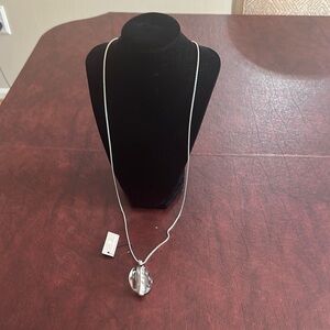 Elegant Silver Necklace with Crystal Pendant